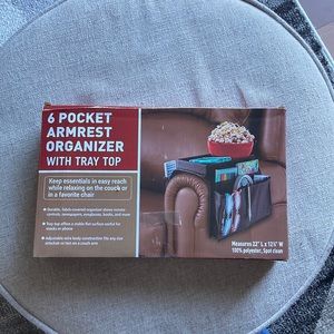 6 Pocket Armrest Organizer NWOT 2/$10